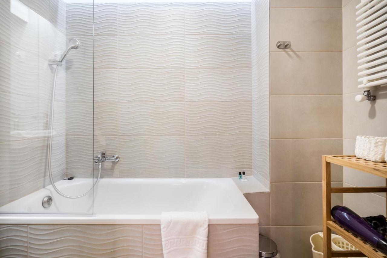 Bpr Garay Suite With Rooftop Terrace & A/C Budapest Bagian luar foto